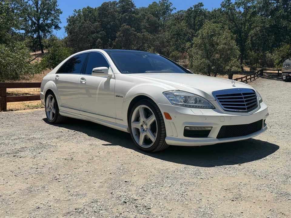 2010 Mercedes-Benz W221 S 63 & S 65 AMG - Image 26 of 31