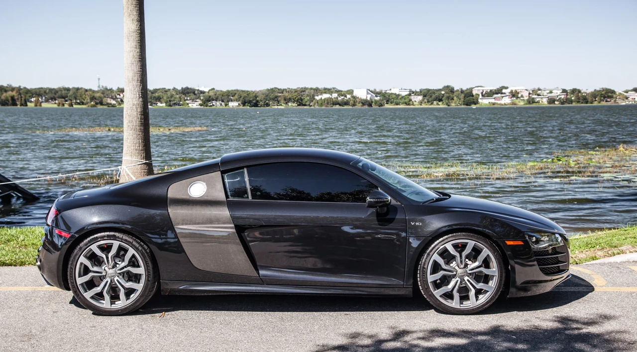 2011 Audi 42 R8 - Image 31 of 31