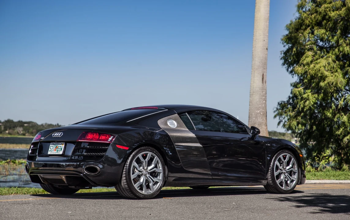 2011 Audi 42 R8 - Image 28 of 31