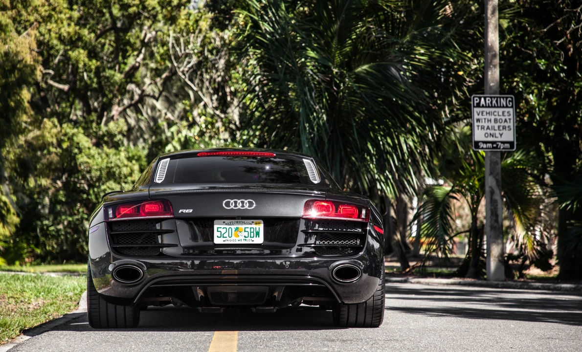 2011 Audi 42 R8 - Image 25 of 31