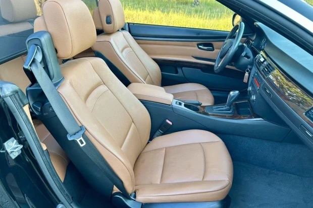 2011 BMW E93 335i Convertible - Image 4 of 7
