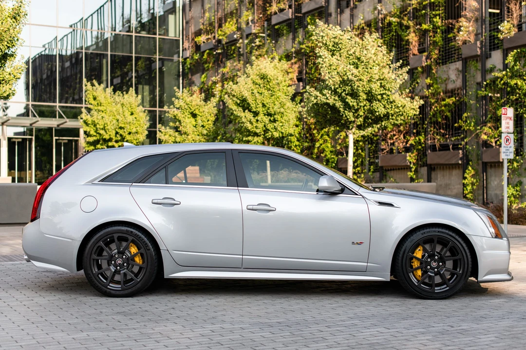 2011 Cadillac CTS-V 2nd Gen - Image 4 of 31