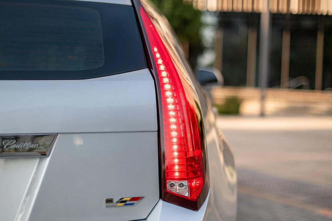 2011 Cadillac CTS-V 2nd Gen - Image 18 of 31