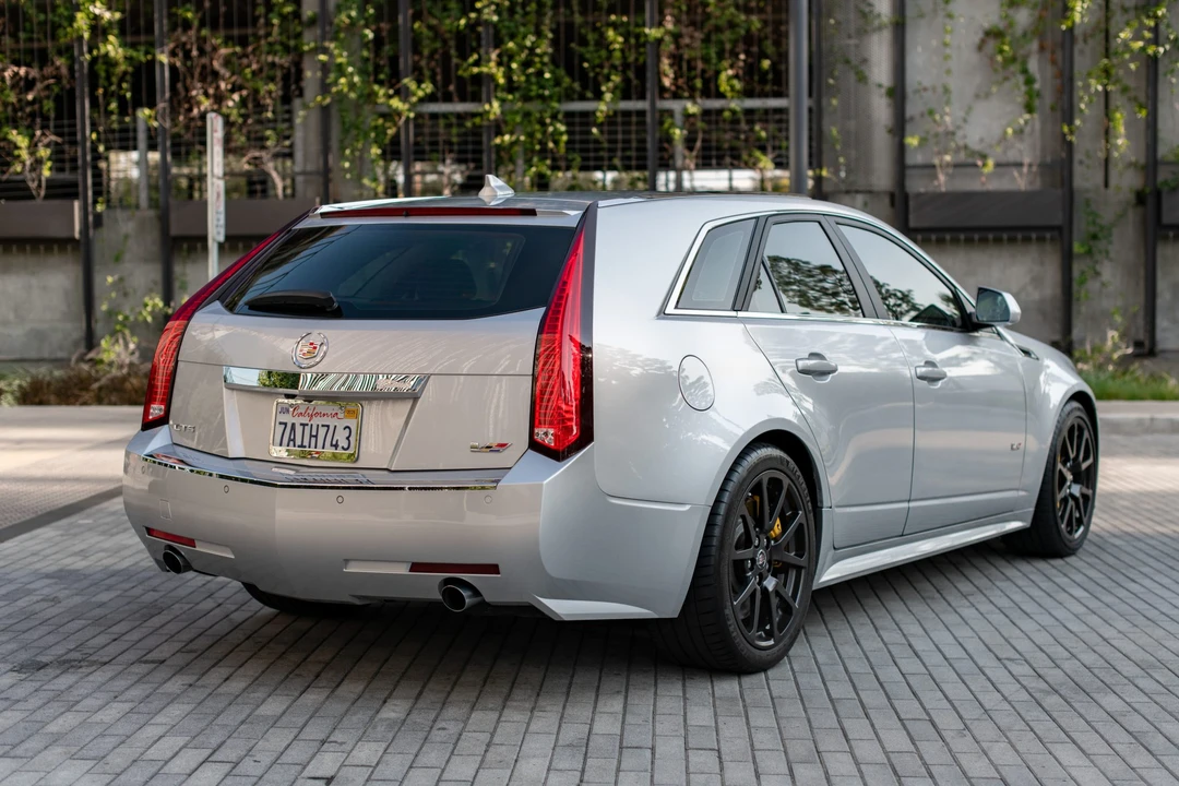 2011 Cadillac CTS-V 2nd Gen - Image 5 of 31