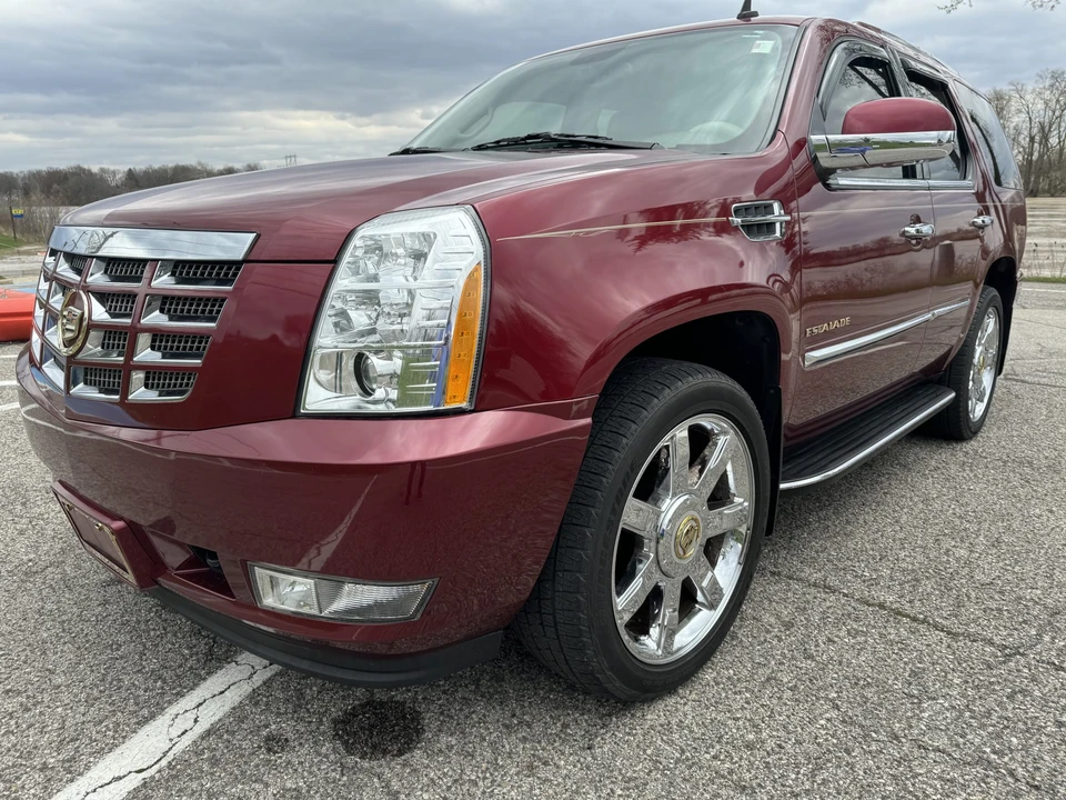 2011 Cadillac Escalade & EXT 3rd Gen - Image 12 of 31