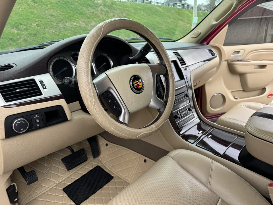 2011 Cadillac Escalade & EXT 3rd Gen - Image 20 of 31