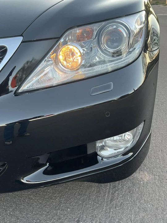 2011 Lexus LS 4th Gen - Image 24 of 31
