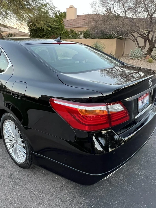 2011 Lexus LS 4th Gen - Image 27 of 31
