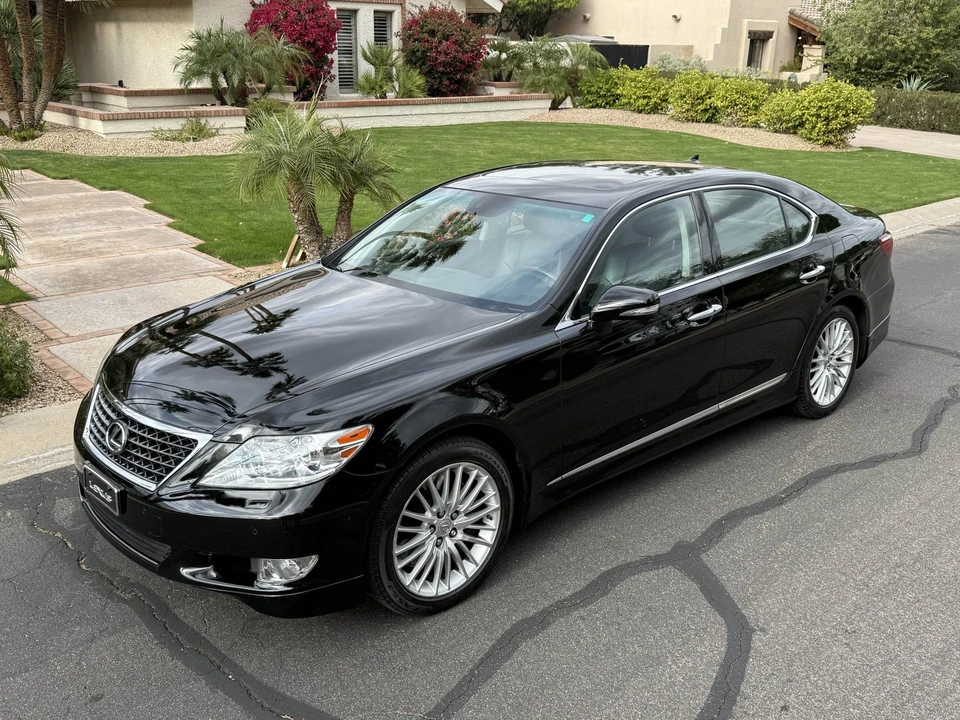 2011 Lexus LS 4th Gen - Image 2 of 31
