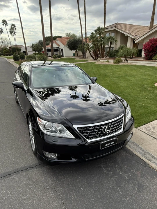2011 Lexus LS 4th Gen - Image 15 of 31