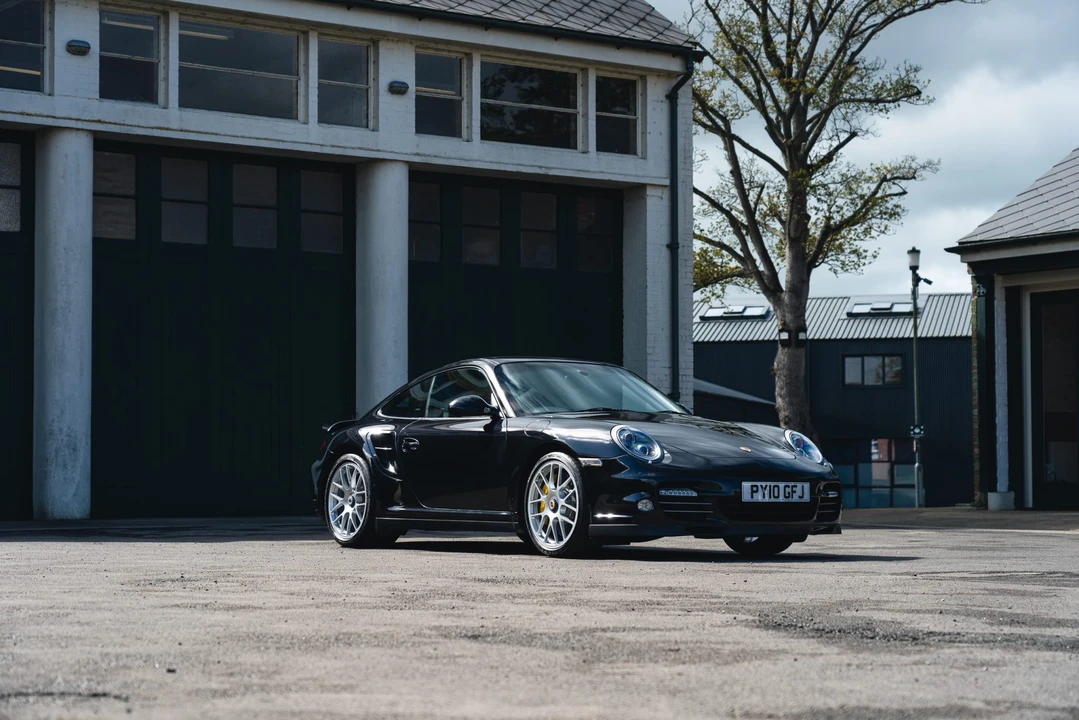 2011 Porsche 997 Turbo S - Image 21 of 31