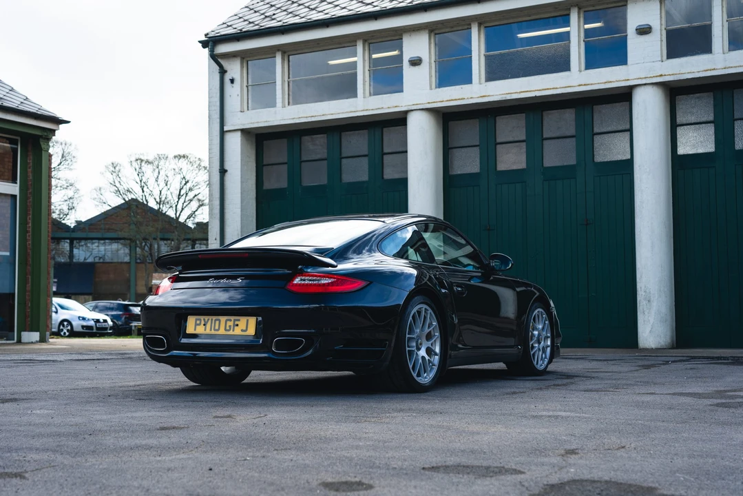 2011 Porsche 997 Turbo S - Image 14 of 31