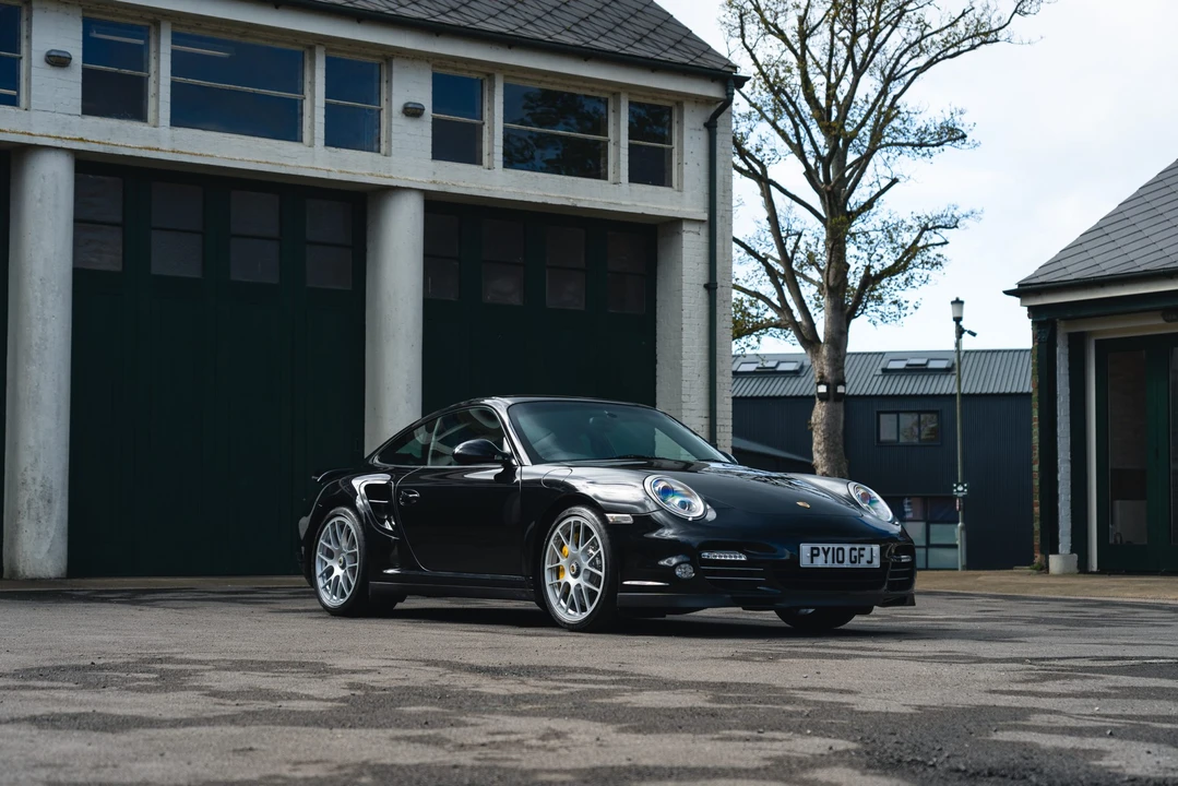 2011 Porsche 997 Turbo S - Image 20 of 31