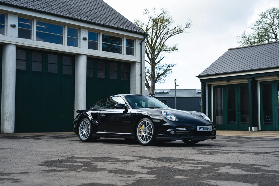 2011 Porsche 997 Turbo S - Image 17 of 31