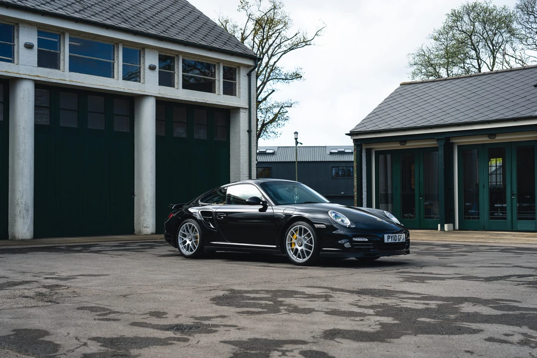 2011 Porsche 997 Turbo S - Image 18 of 31