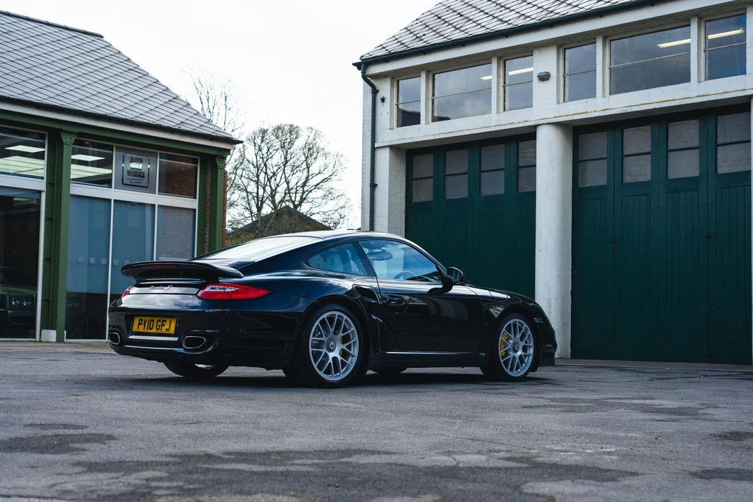 2011 Porsche 997 Turbo S - Image 15 of 31