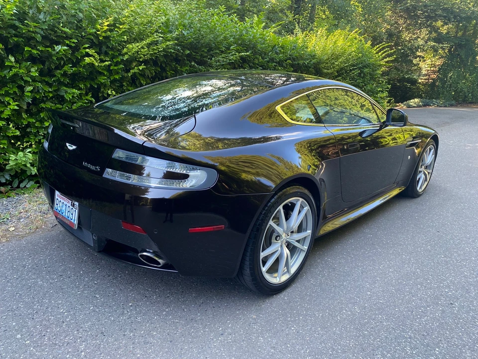 2012 Aston Martin V8 Vantage (2006-2017) - Image 10 of 31
