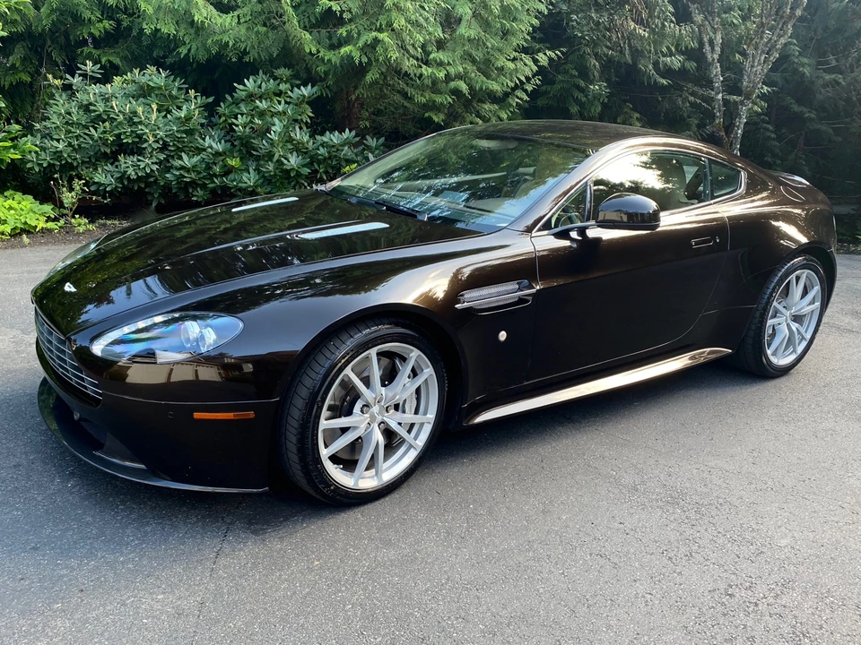 2012 Aston Martin V8 Vantage (2006-2017) - Image 27 of 31