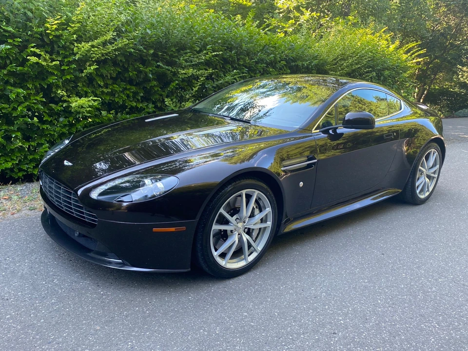 2012 Aston Martin V8 Vantage (2006-2017) - Image 29 of 31