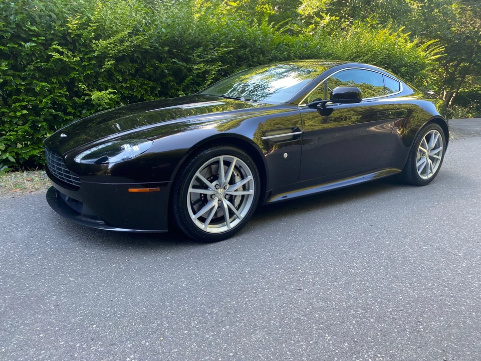 2012 Aston Martin V8 Vantage (2006-2017) - Image 26 of 31