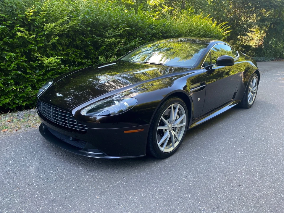 2012 Aston Martin V8 Vantage (2006-2017) - Image 30 of 31