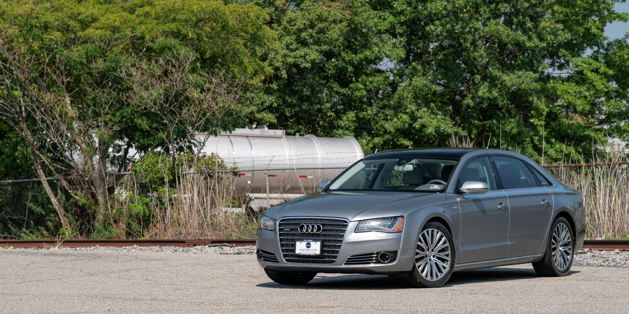 2012 Audi D4 A8 - Image 3 of 31
