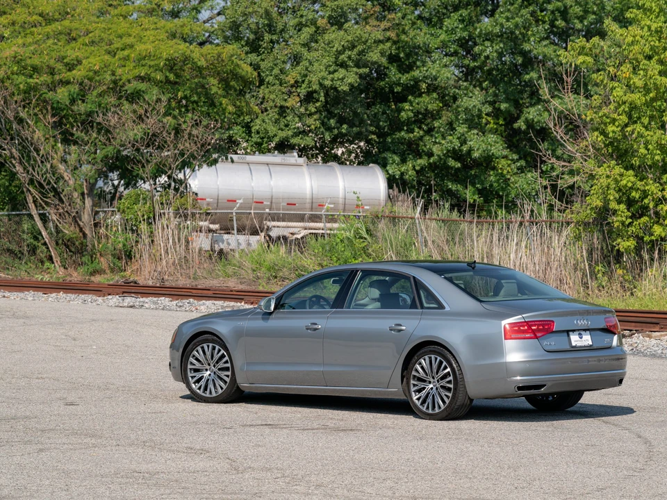 2012 Audi D4 A8 - Image 4 of 31