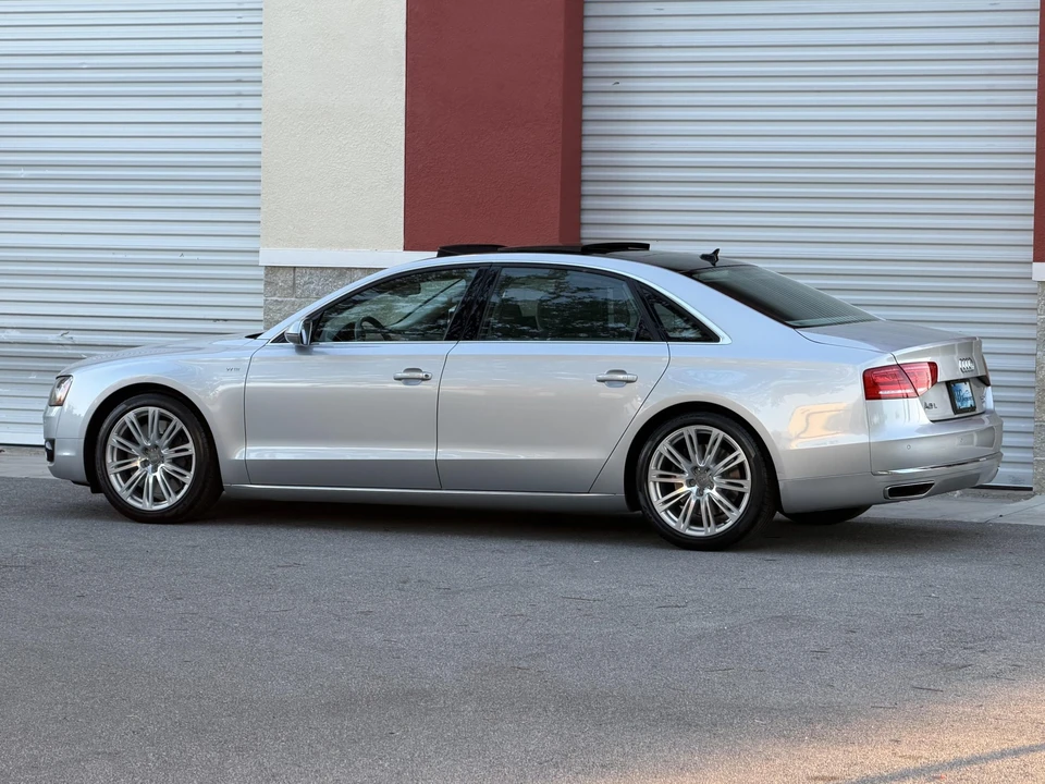 2012 Audi D4 A8 - Image 5 of 31