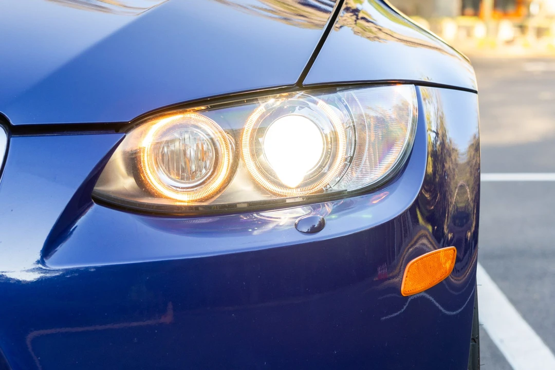 2012 BMW E93 M3 Convertible - Image 27 of 31