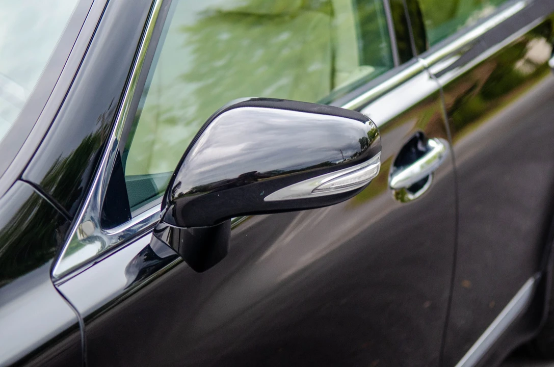 2012 Lexus LS 4th Gen - Image 22 of 31