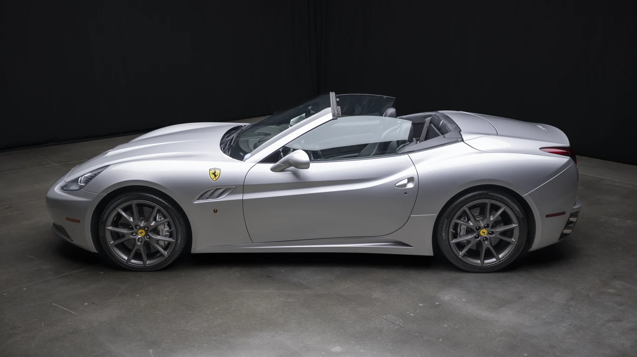 2013 Ferrari California 30 - Image 16 of 31