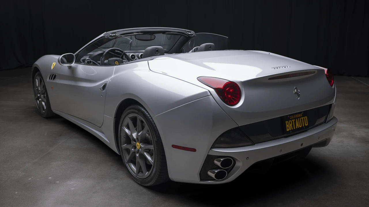 2013 Ferrari California 30 - Image 14 of 31