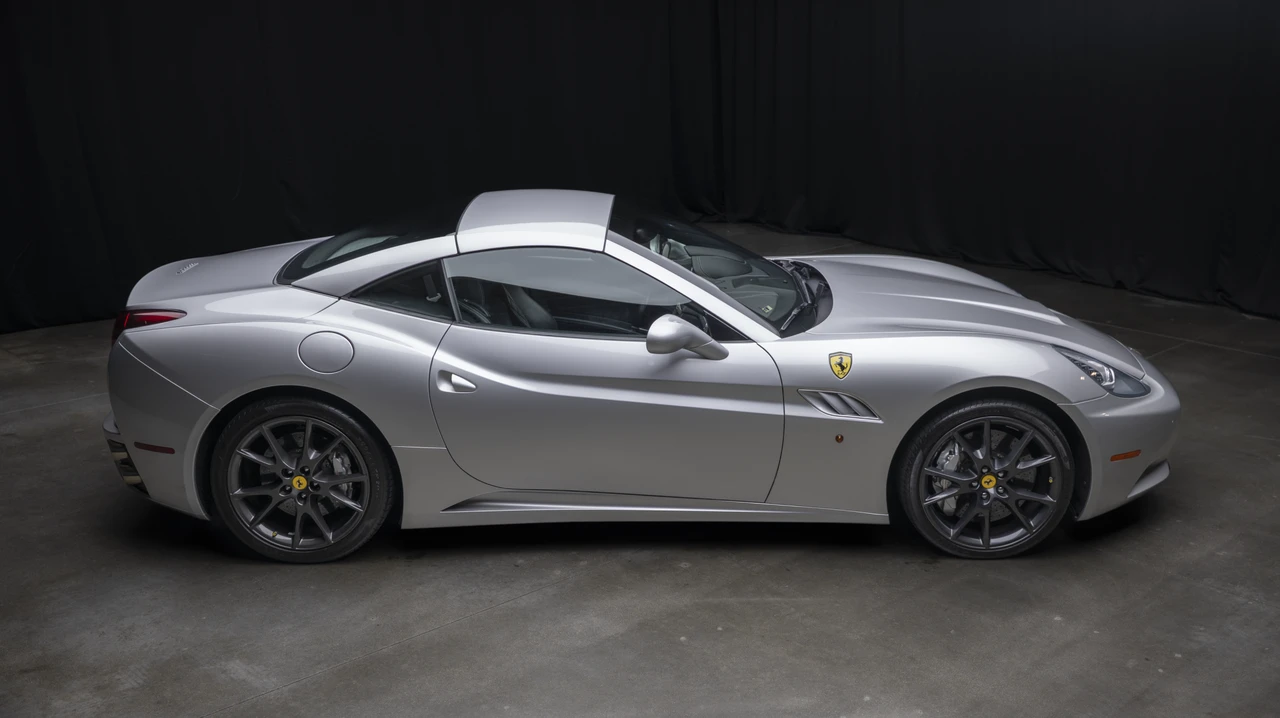 2013 Ferrari California 30 - Image 24 of 31