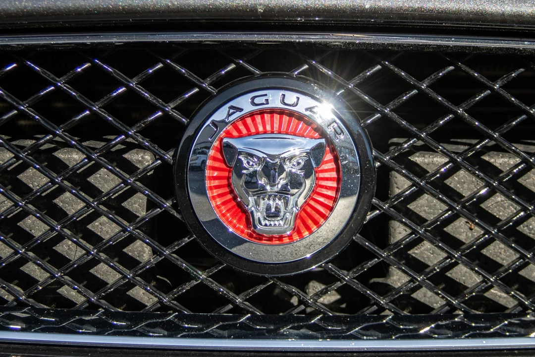 2013 Jaguar X150 XKR - Image 13 of 31