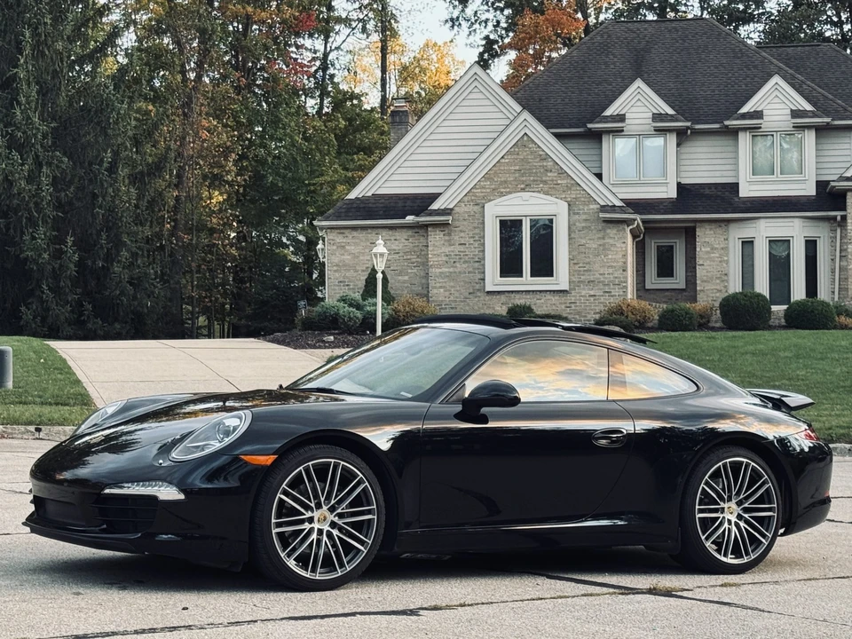 2013 Porsche 991 Carrera - Image 28 of 31