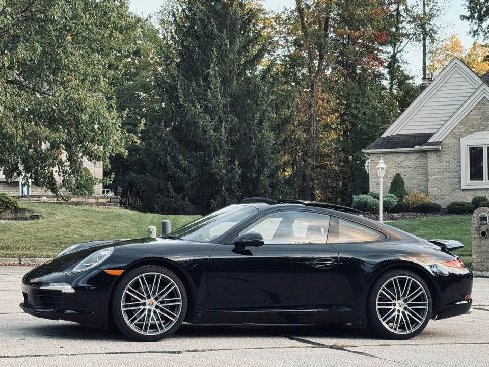 2013 Porsche 991 Carrera - Image 27 of 31