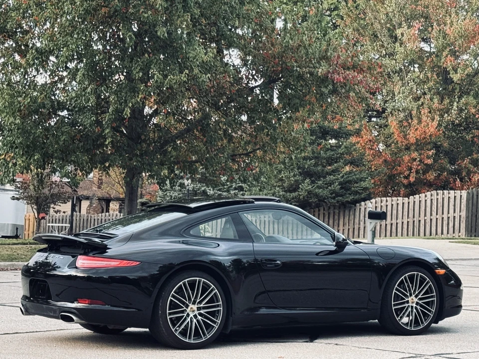 2013 Porsche 991 Carrera - Image 10 of 31