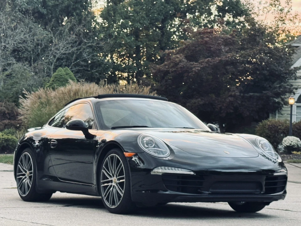 2013 Porsche 991 Carrera - Image 2 of 31