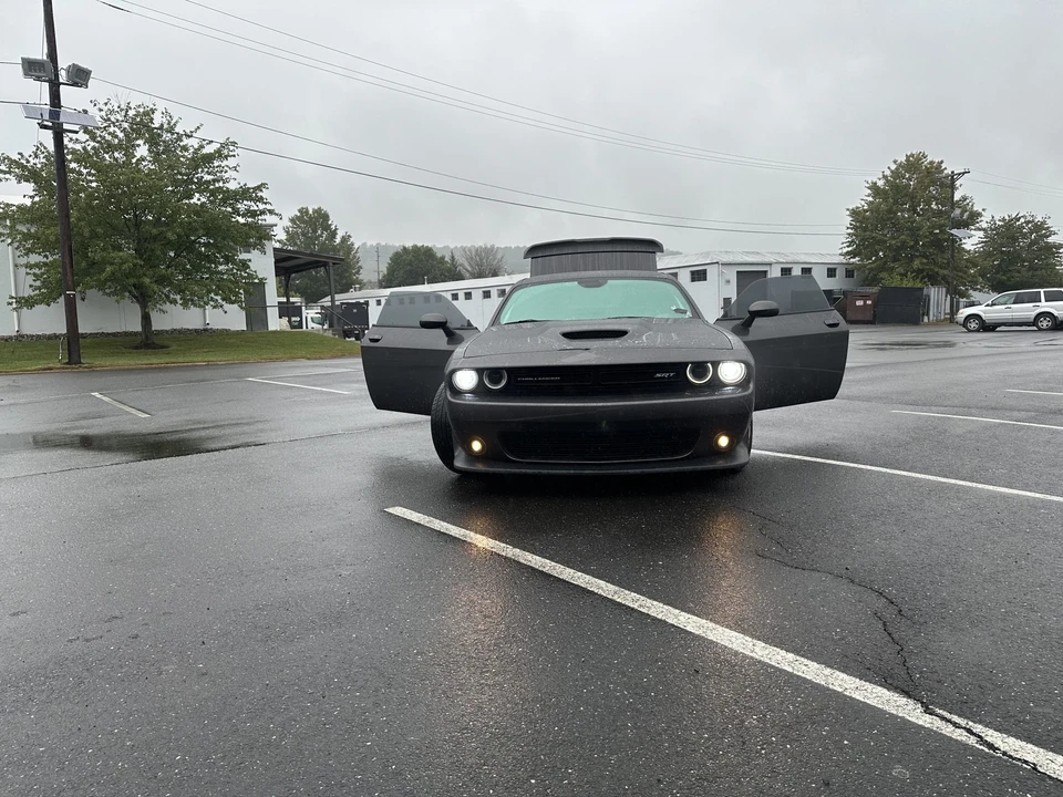 2015 Dodge Challenger SRT8 & 392 3rd Gen - Image 11 of 31