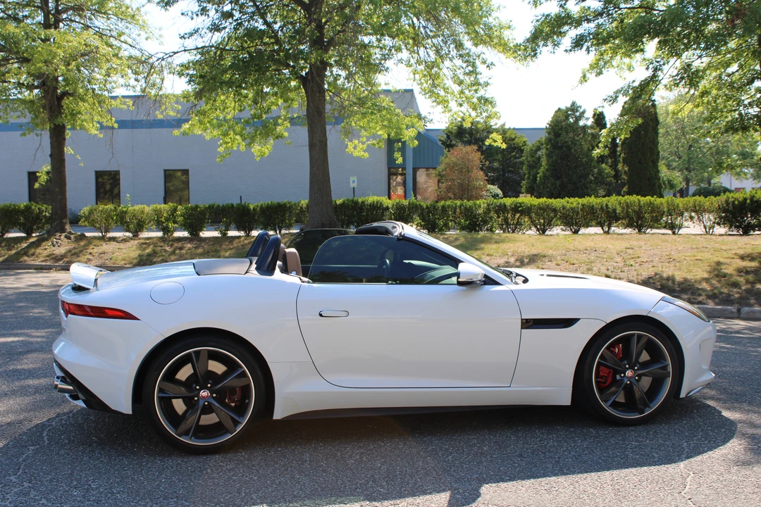 2015 Jaguar F-Type 1st Gen - Image 17 of 31