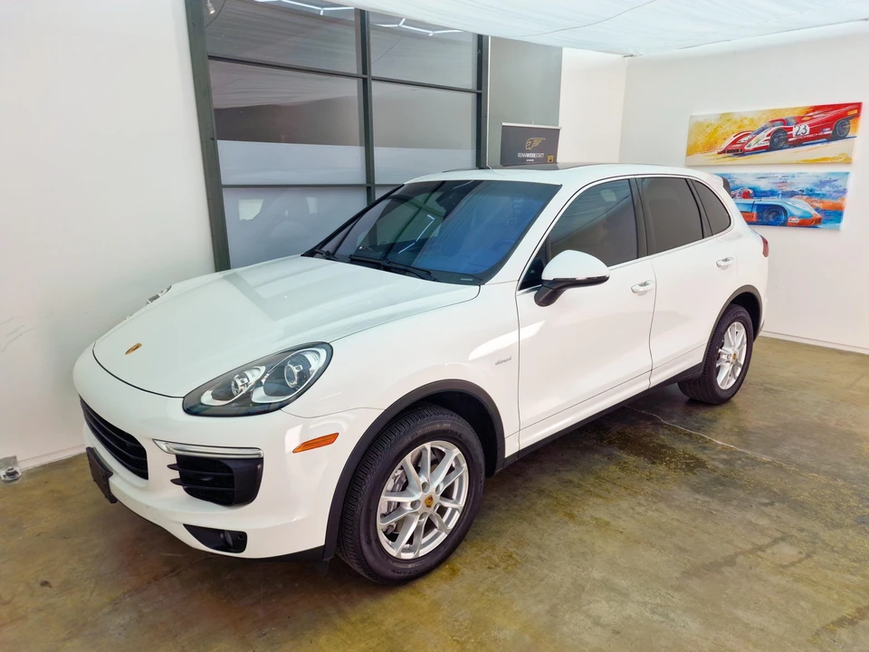 2015 Porsche 958 Cayenne Diesel - Image 18 of 31
