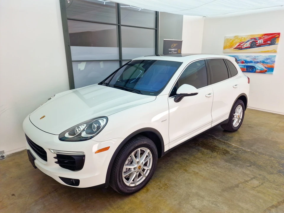 2015 Porsche 958 Cayenne Diesel - Image 17 of 31