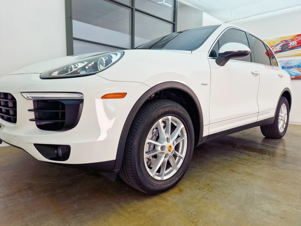 2015 Porsche 958 Cayenne Diesel - Image 15 of 31