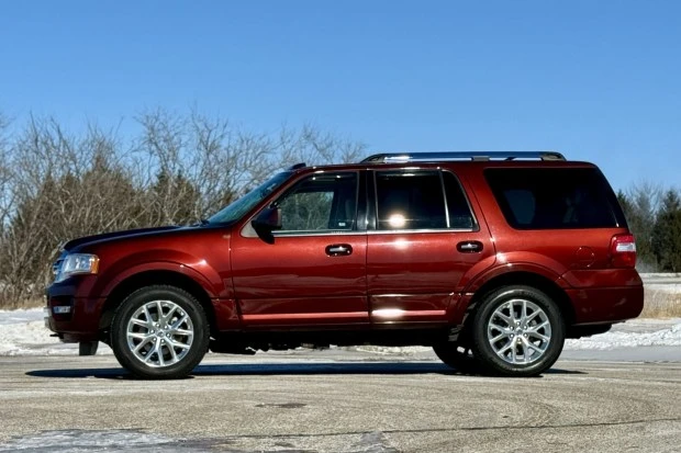 2016 Ford Expedition 3rd Gen - Image 3 of 8