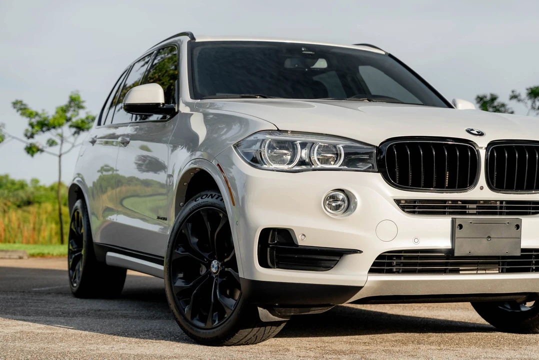 2018 BMW - Image 14 of 31