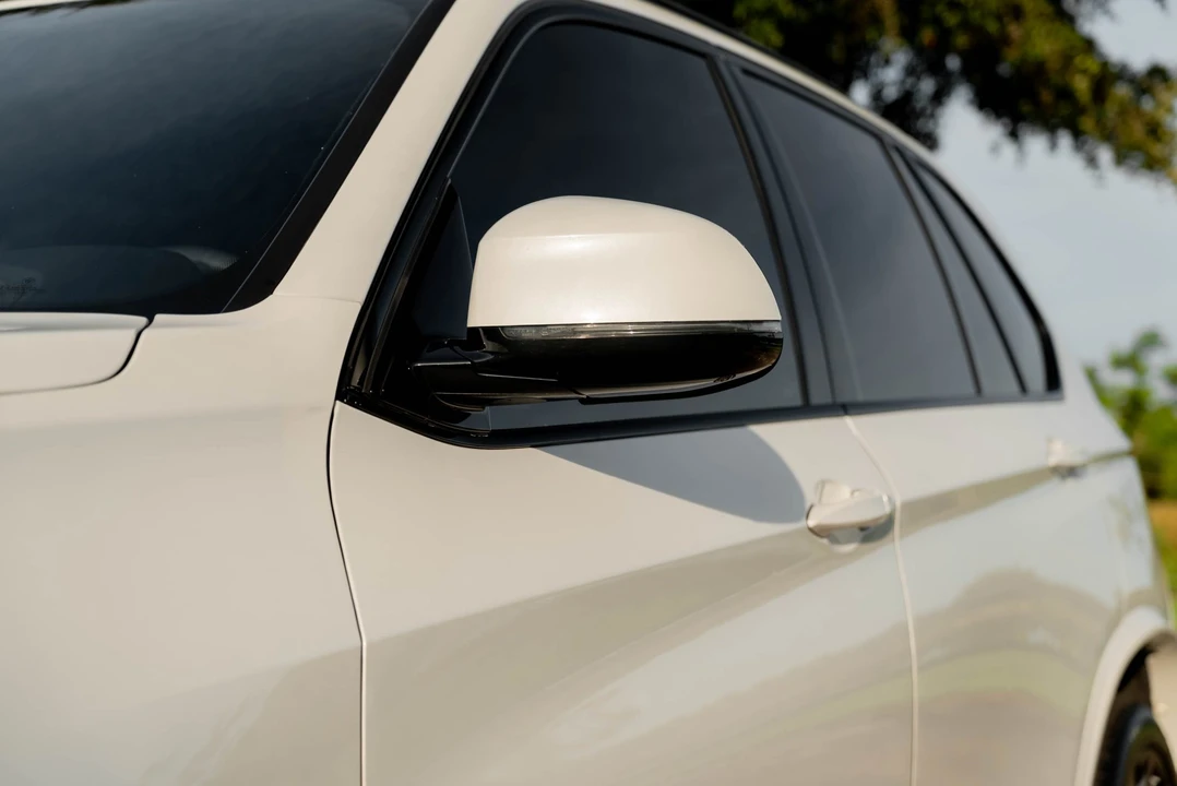 2018 BMW - Image 22 of 31