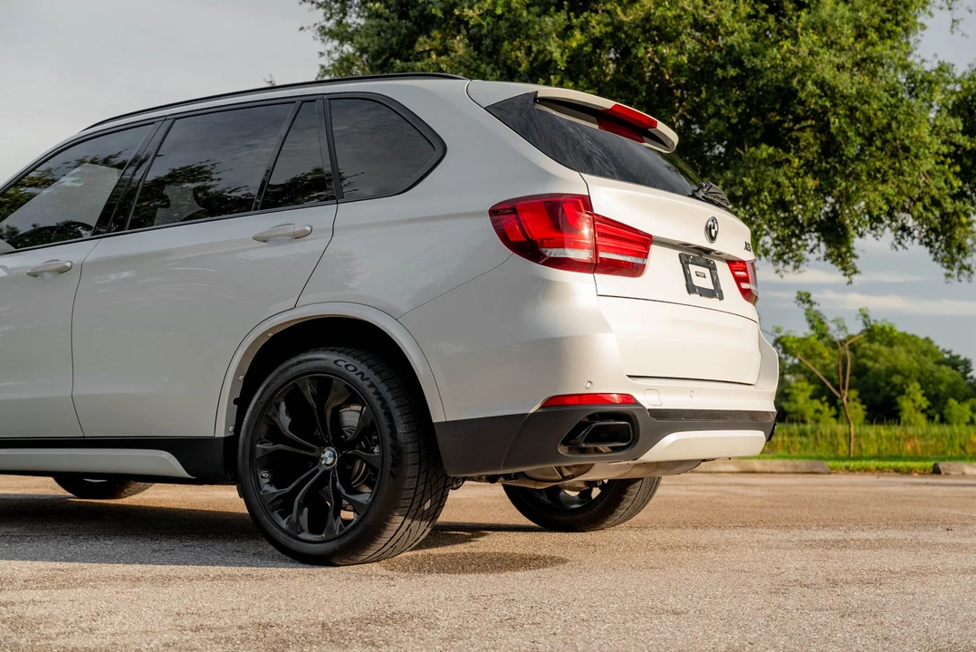 2018 BMW - Image 26 of 31