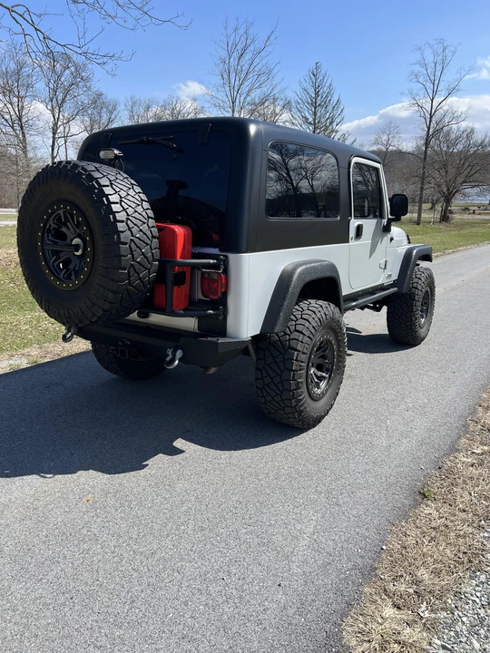 2005 Jeep TJ Wrangler - Image 10 of 31