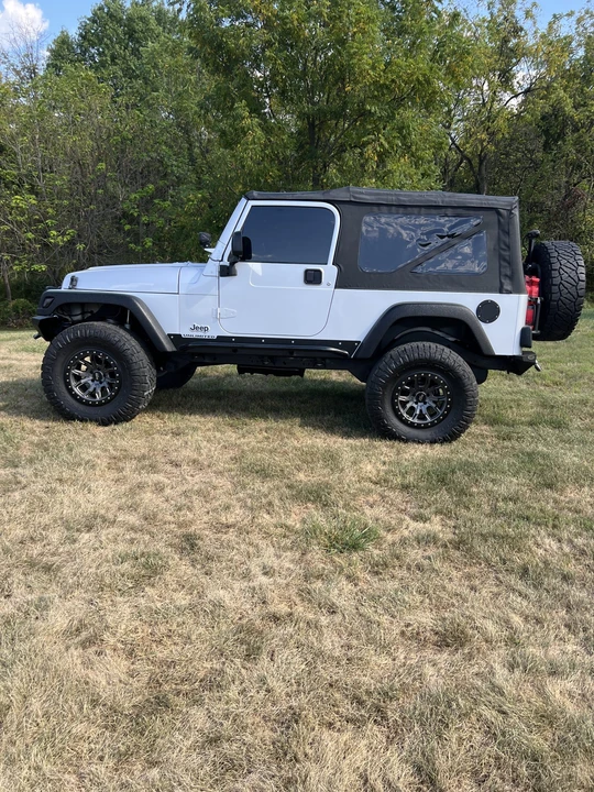 2005 Jeep TJ Wrangler - Image 18 of 31