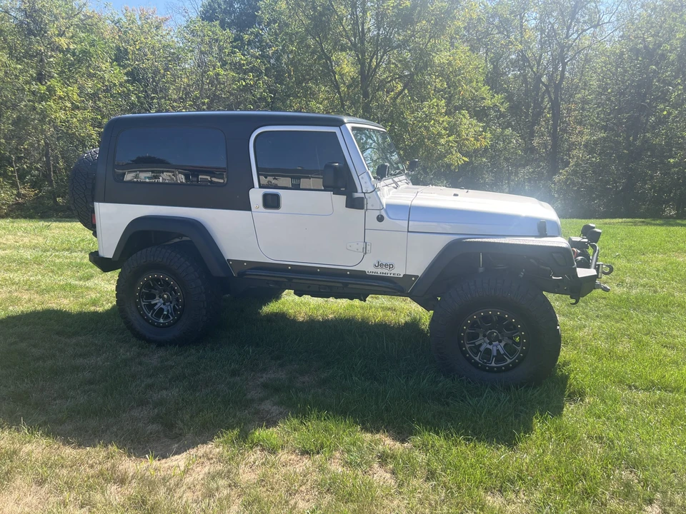2005 Jeep TJ Wrangler - Image 23 of 31